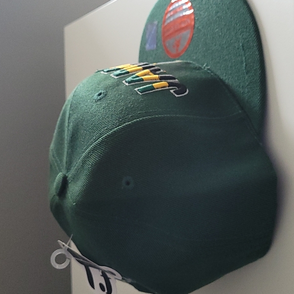 NEW LEAGUE "JAMAICA" SNAP BACK HAT - Picture 4 of 5